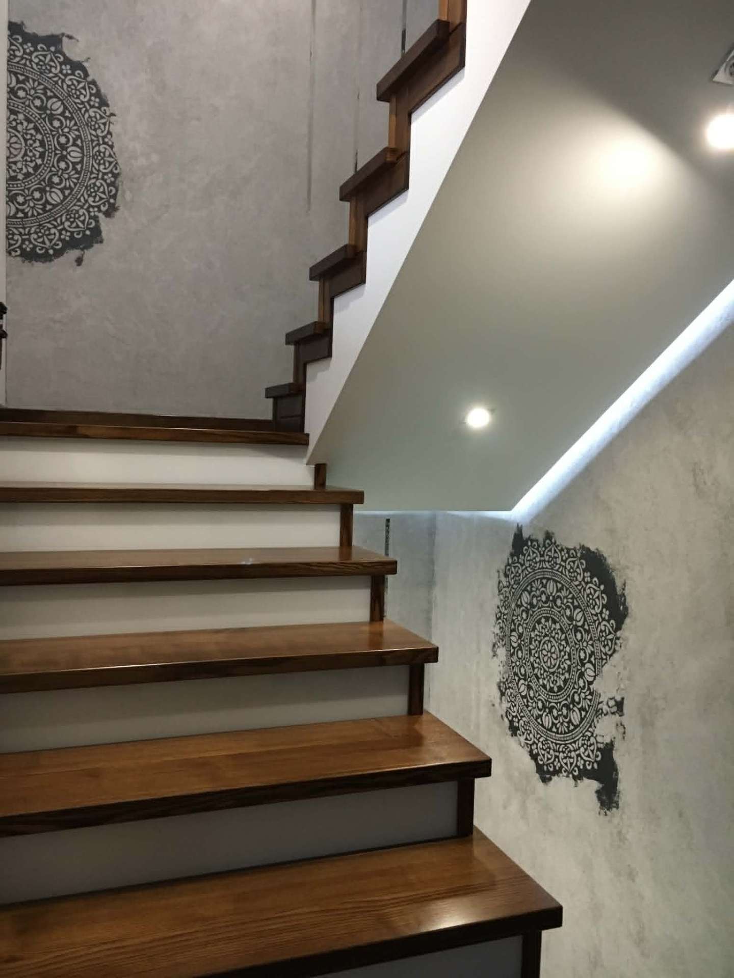 Klatka · Mandala w betonie